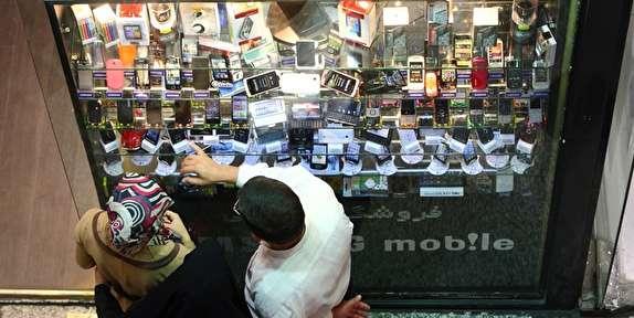 هر کاربر مجاز به خرید یک گوشی، فروش موبایل های وارداتی با شرایط جدید شروع شد