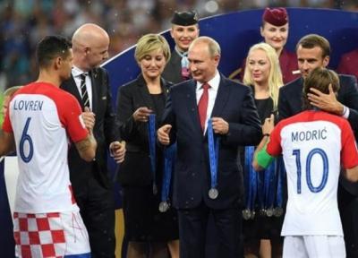 پوتین: مسکو دشواری های قطر برای آماده سازی جام جهانی 2022 را درک می نماید