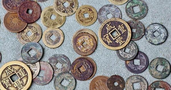 کشف تصادفی 100 هزار سکه تاریخی