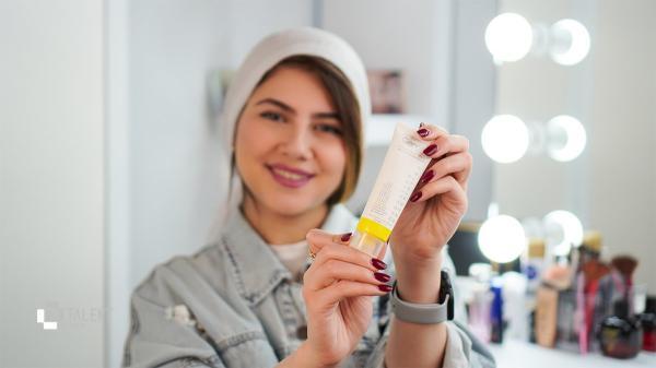 بررسی کرم آبرسان ژنوبایوتیک مدل Oily Detoxifing؛ ضد چروک و شاداب آنالیز کرم آبرسان ژنوبایوتیک مدل Oily Detoxifing؛ ضد چروک و شاداب کننده پوست